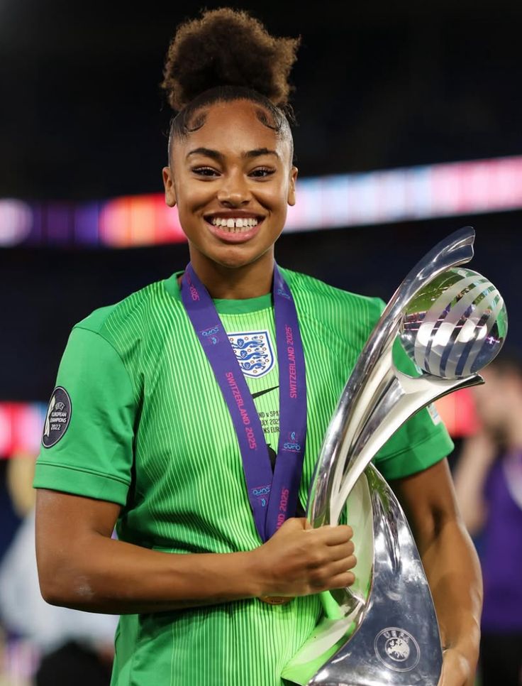 🏴󠁧󠁢󠁥󠁮󠁧󠁿Khiara Keating will be joining up with the Lionesses U23s for the upcoming International break, says Sarina Wiegman who confirms she has 'concerns' about her lack of playing time.✍️