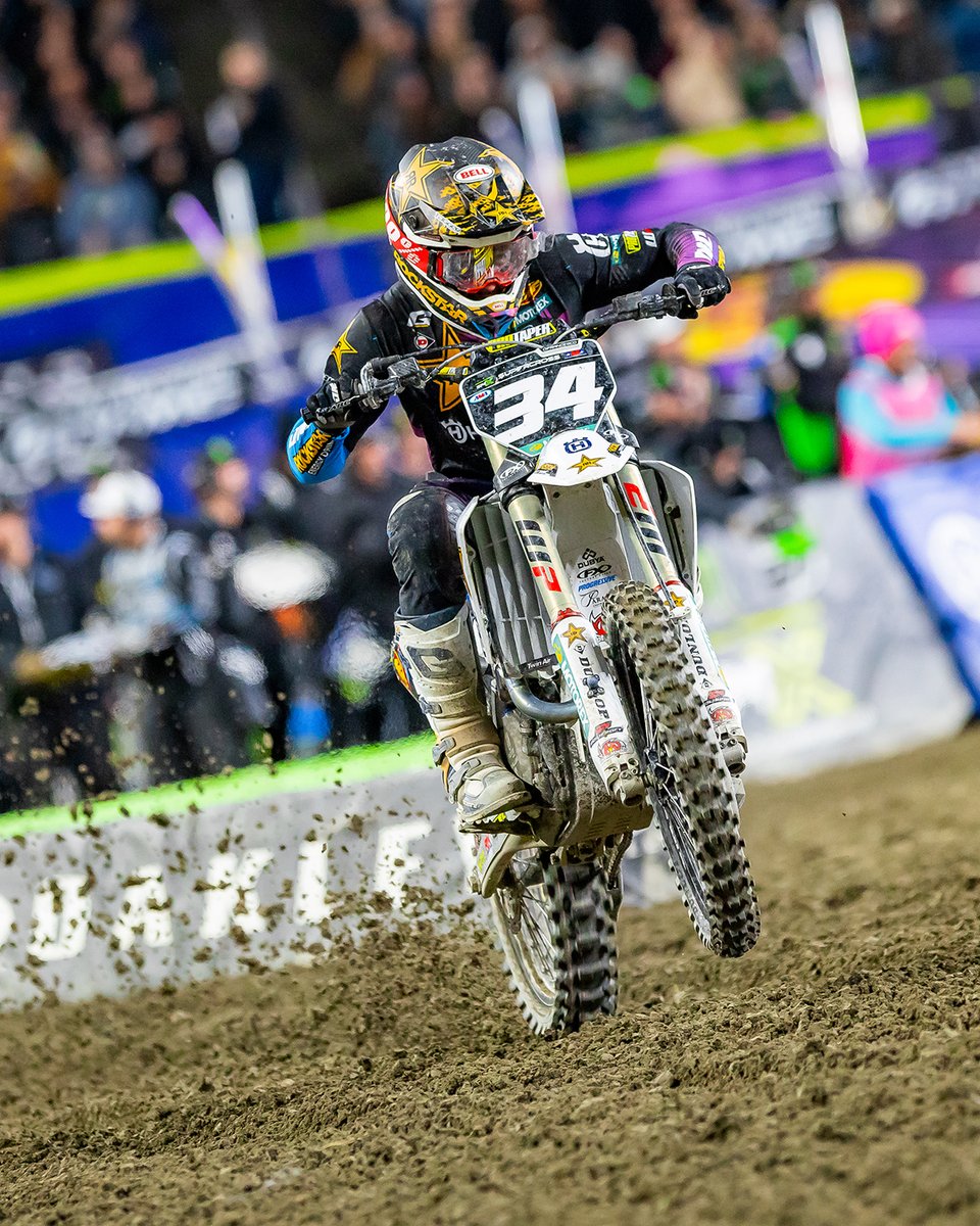 Lumen Field set the stage as the 450SX and 250SX West riders put on a show for the Seattle crowd in another exciting night of racing. We’ve gathered the direct takes from riders for this Reaction feature from round six of Monster Energy Supercross 2026. 🔗 motoonline.com/us/reaction-20…