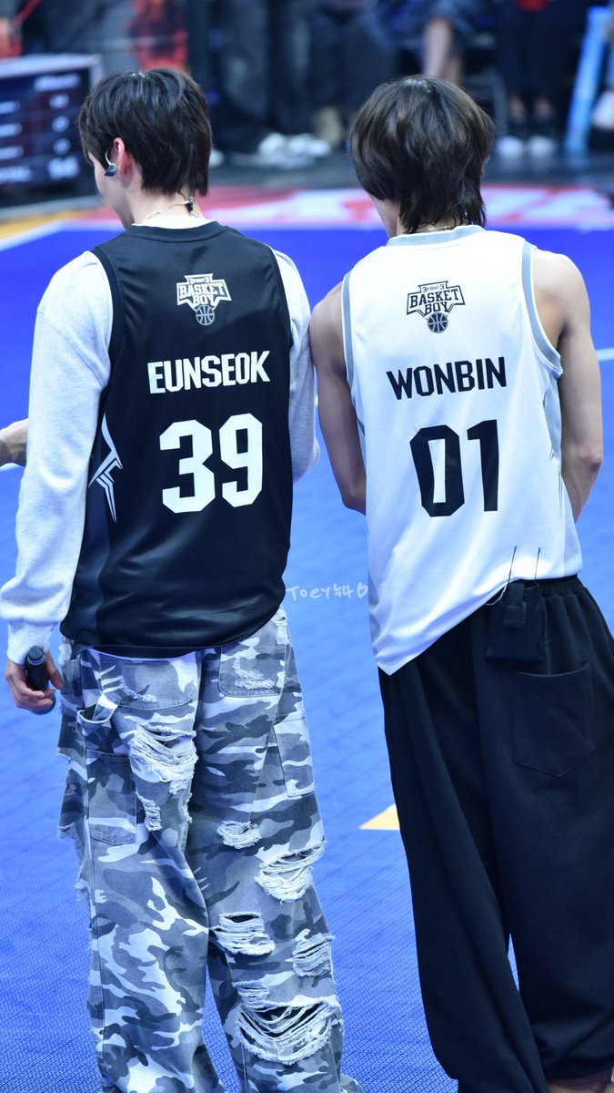 260215 หินเบ้บค่ะ 돌넨 석과비니 🖤🤍

ระยะห่าง = 0 🪨🐈‍⬛ 

#은석 #EUNSEOK
#WONBIN #원빈 
#라이즈 #RIIZE
#3Fight3BasketBoySS2