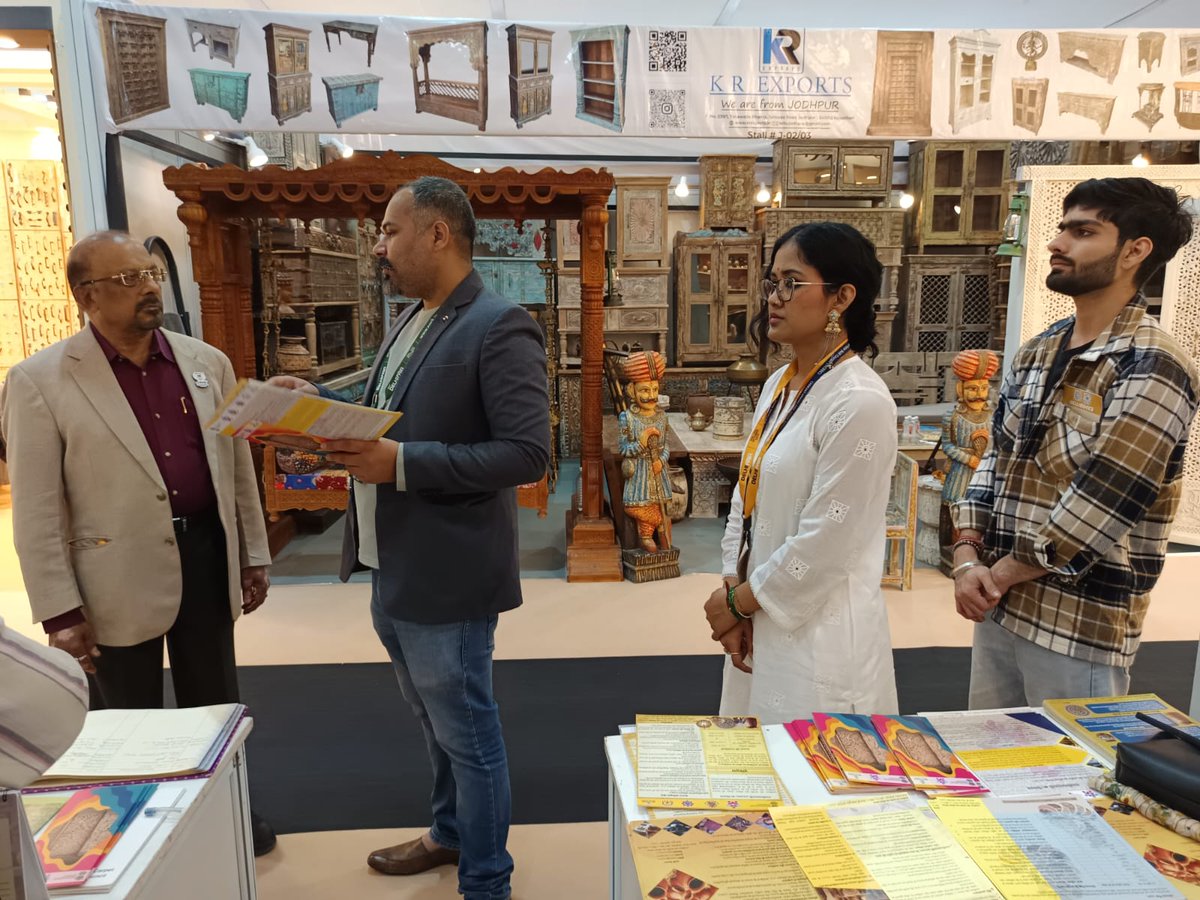 HCSSC participated in the 61st IHGF Delhi Fair Spring 2026 organized by EPCH. Exporters, Exhibitors and Artisans from Pan India participated in the fair.
#MoSkillsAndEnterpreneurship #KushalBharatViksitBharat #SkillIndia #ihgfdelhifair #ihgfdelhifairspring2026 #61stedition