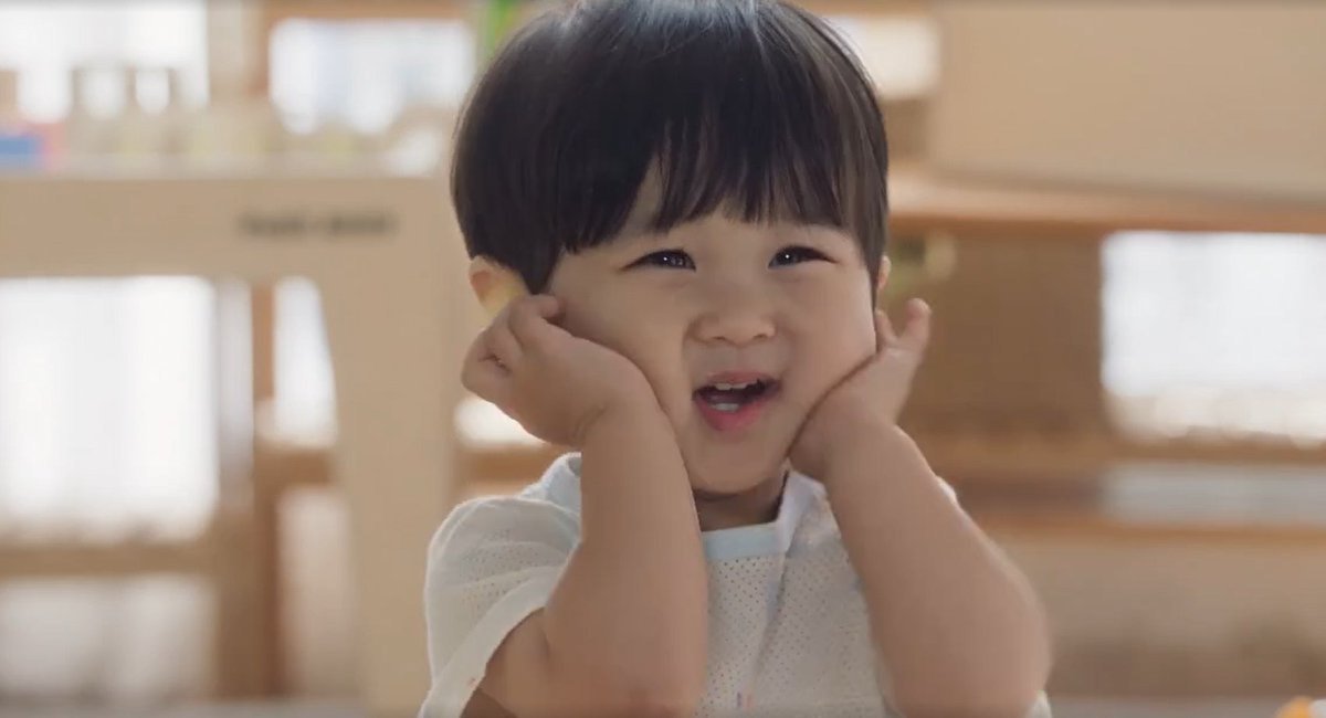 kdramamiss's tweet photo. the cutest and most adorable baby 🤏🏻 🥹 #OurUniverse https://t.co/fWmCoHhhJ7