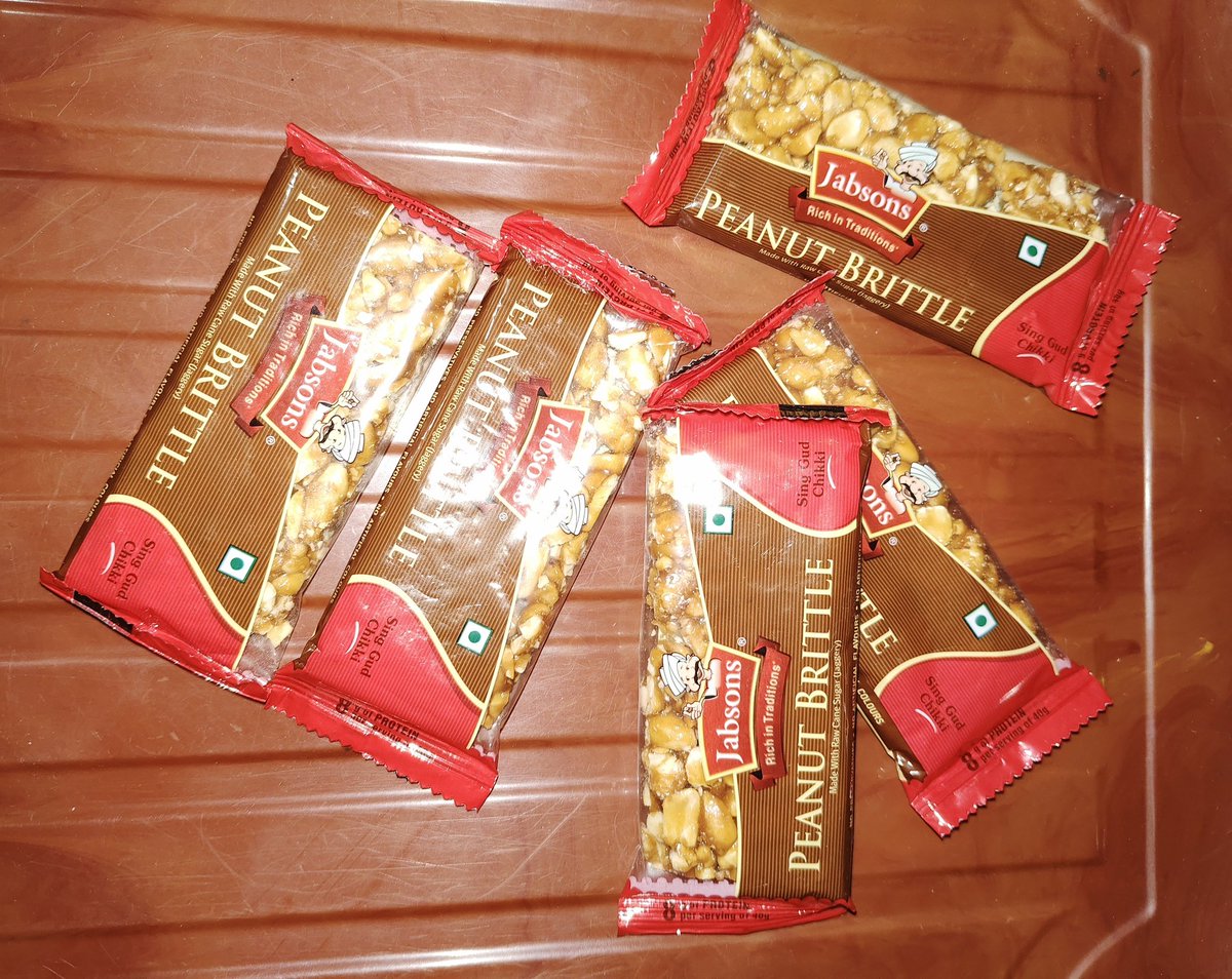 ଆଜିକାଲି ଏଇ ବାଦାମ ପିସ୍ (Chikki) ଭାରି ପସନ୍ଦ ହେଉଛି। ଆଉ କାହାର ଏଇଟା ପସନ୍ଦ।👌💞
Peanut Gud Chikki 👍