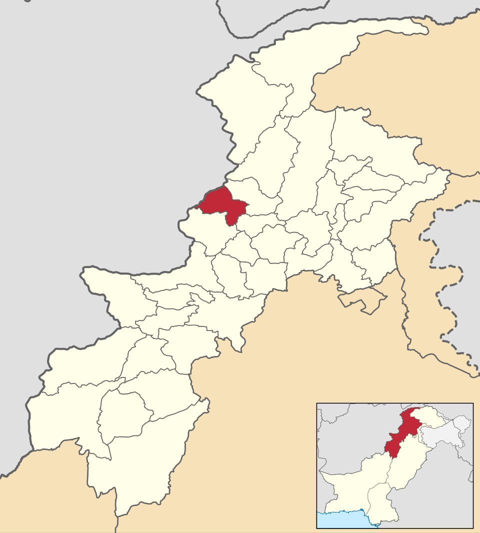 #Pakistan - 11 security personnel have died when a car with explosives rammed into Army checkpoint in Bajur district of #KhyberPakhtunkhwa province.