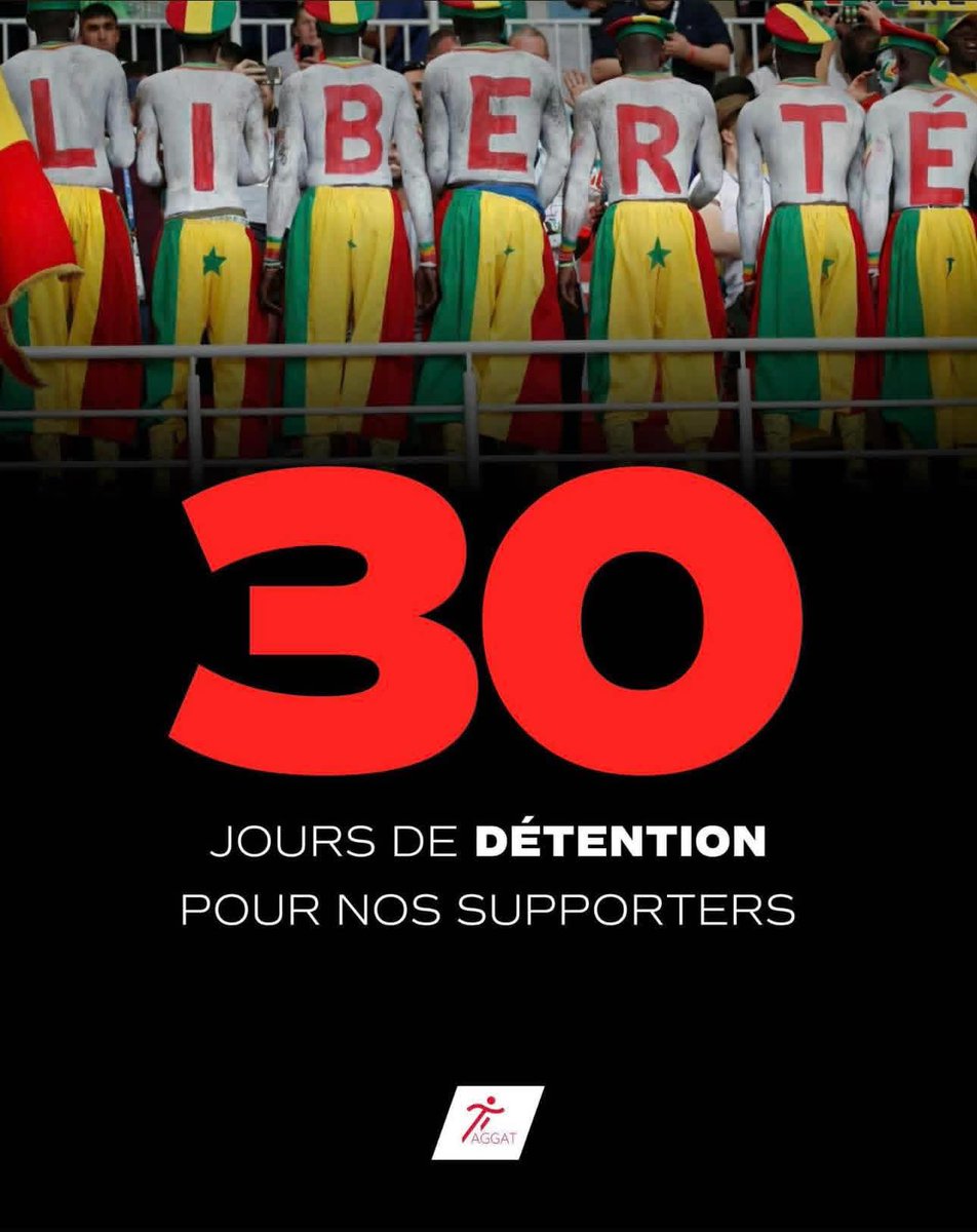 Citysen3gal's tweet photo. Liberté nos supporters 
#SenegalMarocco https://t.co/MhXCRpFH5s