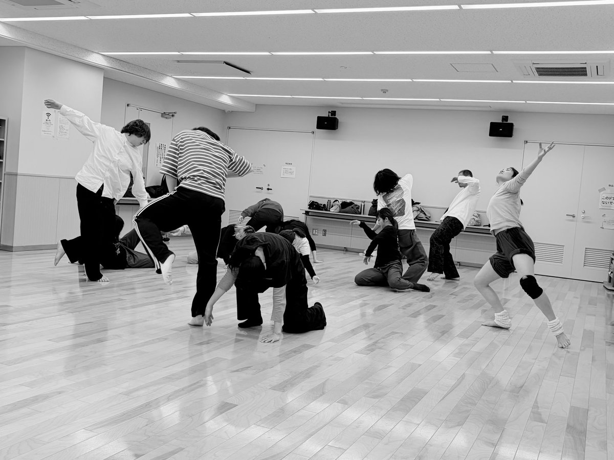 nnaeii's tweet photo. 本日のダンスWSありがとうございました🌿💡🙇‍♀️

ご参加くださった皆さんと過ごした時間がとても濃密で、そこかしこで起きていたダンスが心に残っています。

ひとりひとりの踊りが本当に素晴らしくて、
贅沢な時間でした。

次は３月です👼
出会いをたのしみにしています🪼 https://t.co/h9k1qIBPKX