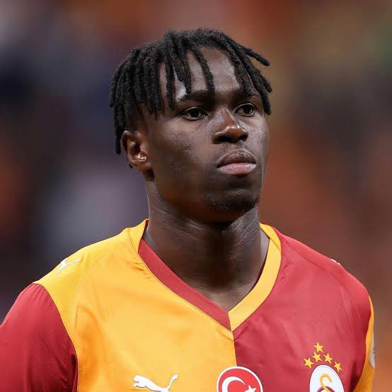 memo junior 🇬🇦 #okanburukistifa tweet media