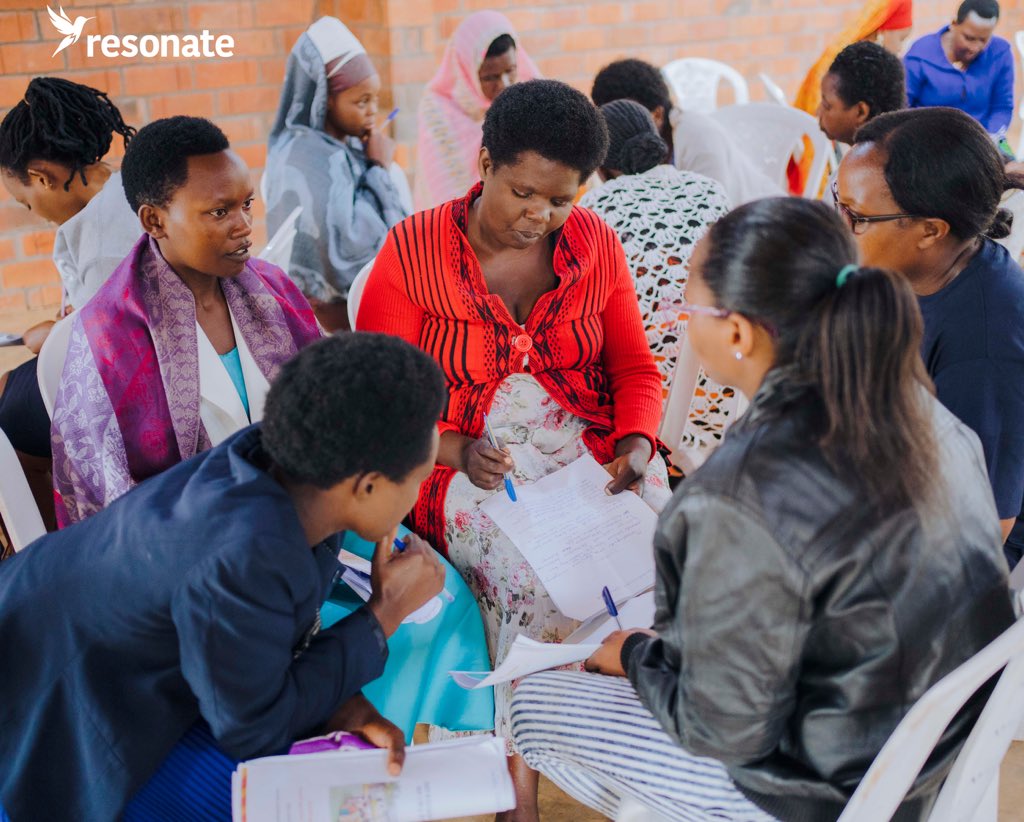 Resonate tweet media