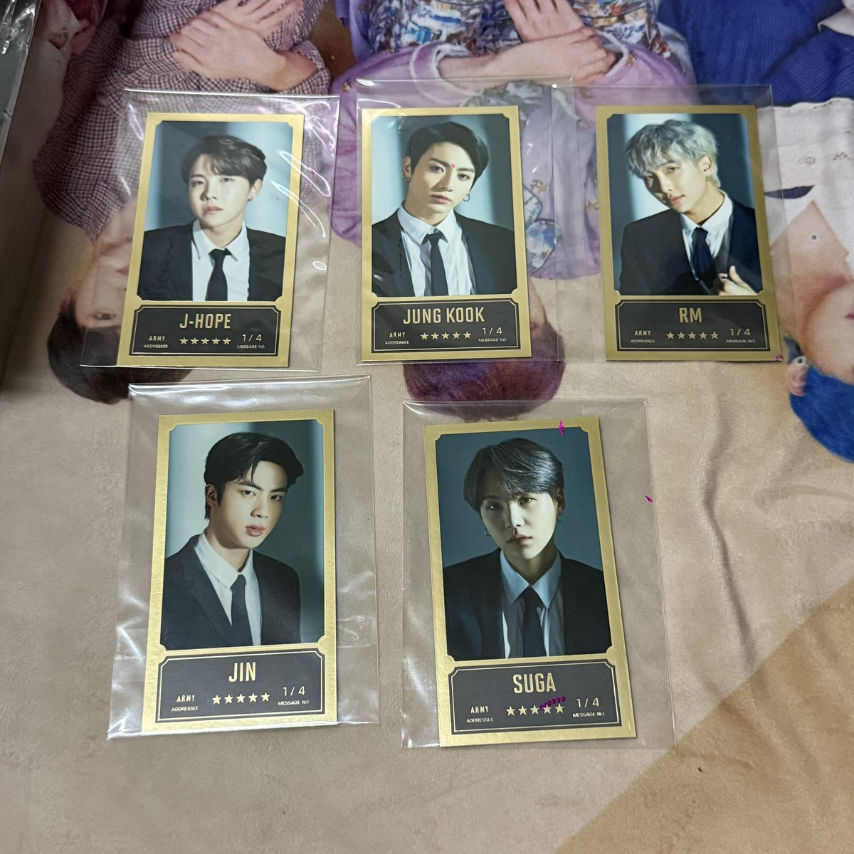 WTS LFB ONHAND 

BBC GOLD MESSAGE CARD @ 280 ea
- dop until feb 28 

dm or comment mine