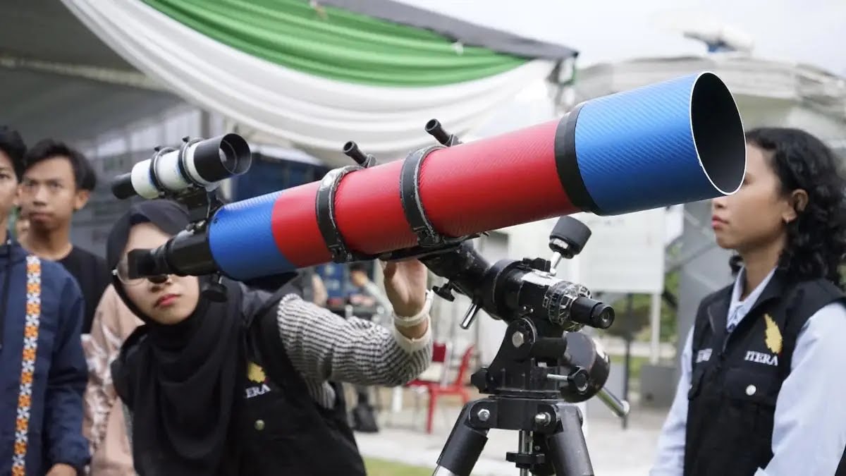 Dosen Kesayanganmu tweet media