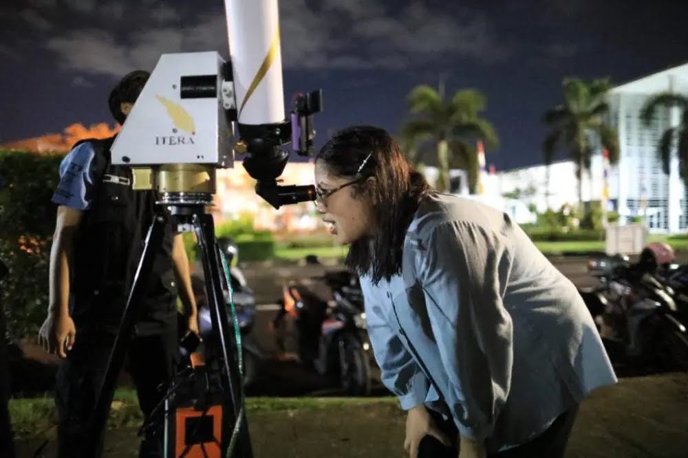 Dosen Kesayanganmu tweet media