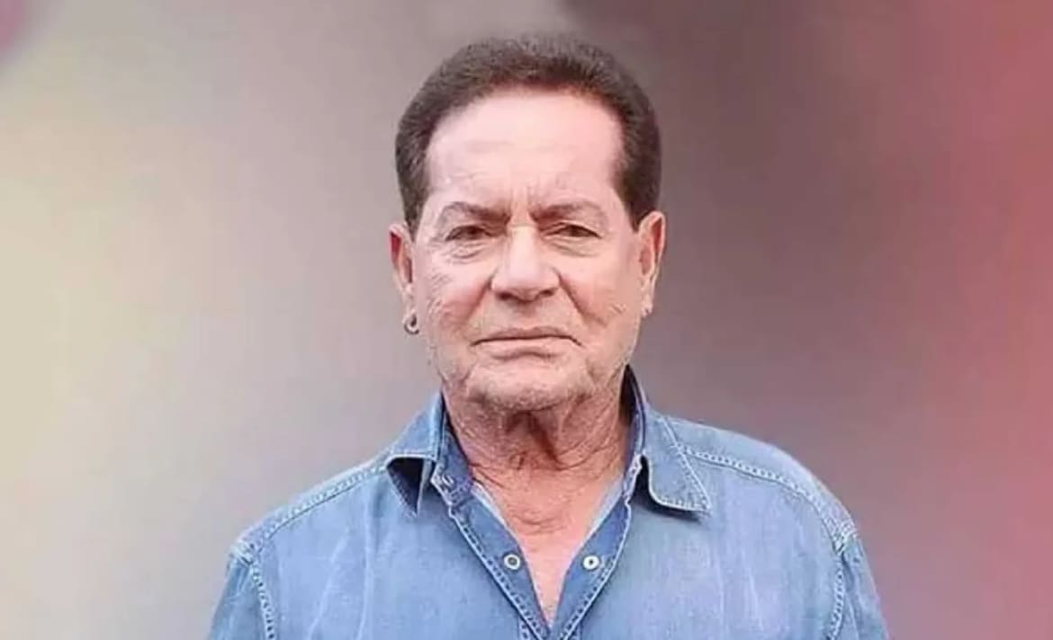 #SalimKhan Hospitalised in ICU: Salman Khan and Family Rush to His Side - wp.me/p4OreX-12En #SimplyAmina