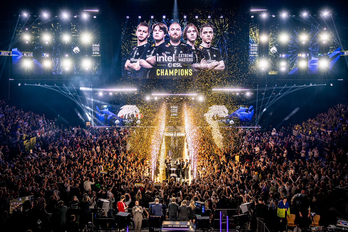 🎮 Esports News | 2026 Trends

Esports is entering a new era — 2026 marks a shift from rapid expansion to sustainability and long-term stability. 🌍

Expect:
✅ Financial maturity over fast growth
✅ Always-on fan engagement replacing event spikes
✅ Mobile esports leading global