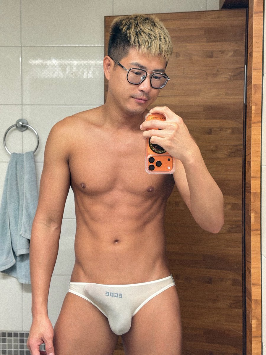 Daniel Chen tweet media