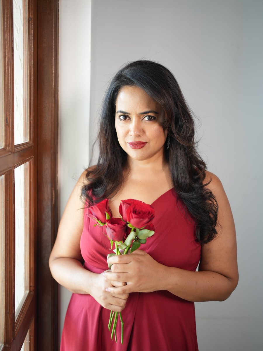 Weekendvibes_'s tweet image. Sameera Reddy ♥️🌹

#Sameera #SameeraReddy