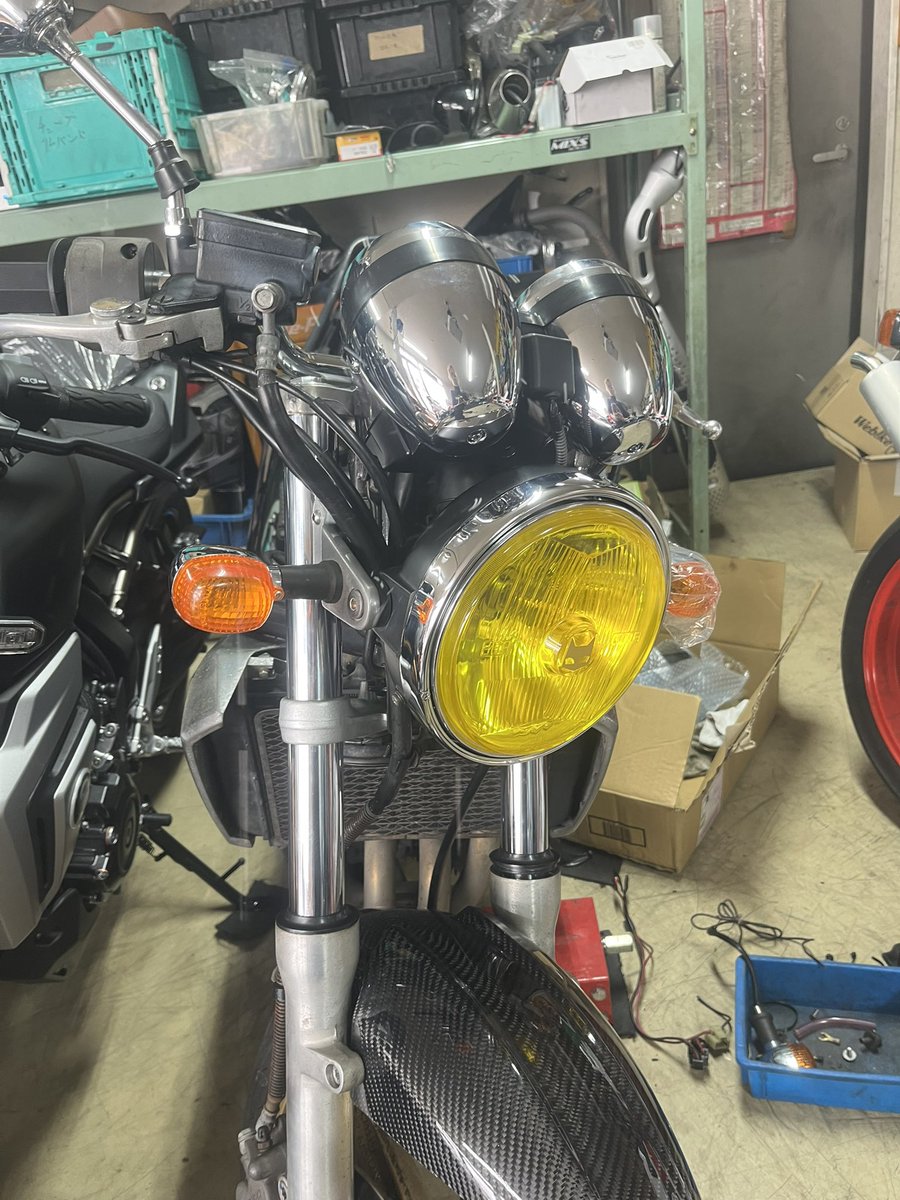 STUDIO_MIXS's tweet photo. #マーシャル
ワタクシ整備士暦30年ありまして
マーシャル付いてる車両はちょいちょい触る機会があったんですが新品の取付もしかしたら初かも?!
凄く凝った作りで良い!!
よく考えて作られてる!
黄色いのはH18年以降の車両は取付不可ですので〜
#バリオス2
#MIXS #ミクス https://t.co/tgAHydIIM4