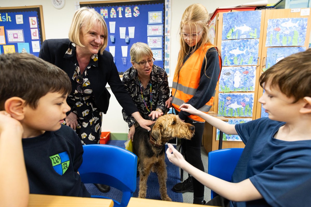 DepMayorLondon's tweet photo. 🏫 Inspiring visit to Woodside Academy in Bexley - a specialist setting supporting autistic children as part of the @MayorofLondon's Mental Health in Schools Project

Woodside is one of 16 schools benefitting from £810k of Mayoral funding to embed a Whole School Approach✅ https://t.co/XO7DxRJ5wc