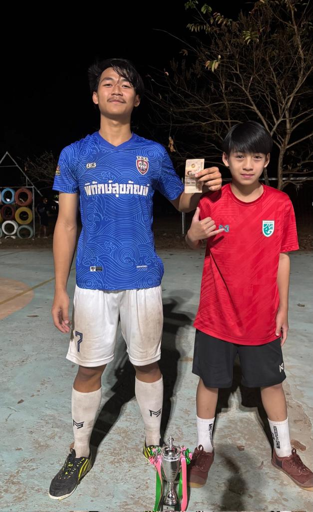 teethach_ tweet media