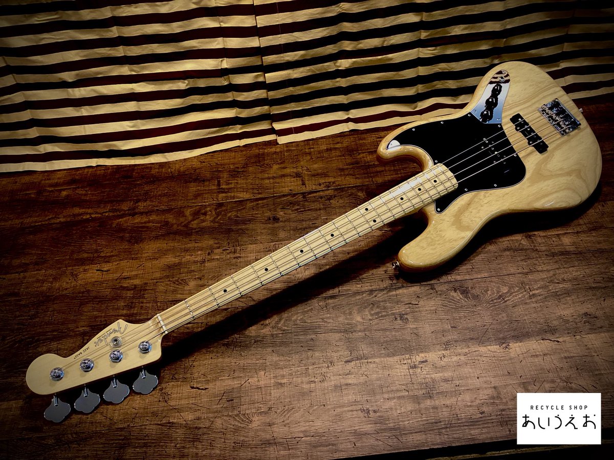 リサイクルショップあいうえおからデジマート出品情報です‼︎

Fender AMERICAN PROFESSIONAL JAZZ BASS ASH

こちらの商品は柏林台店でも販売しておりますので宜しくお願い致します。

digimart.net/cat03/shop5360…