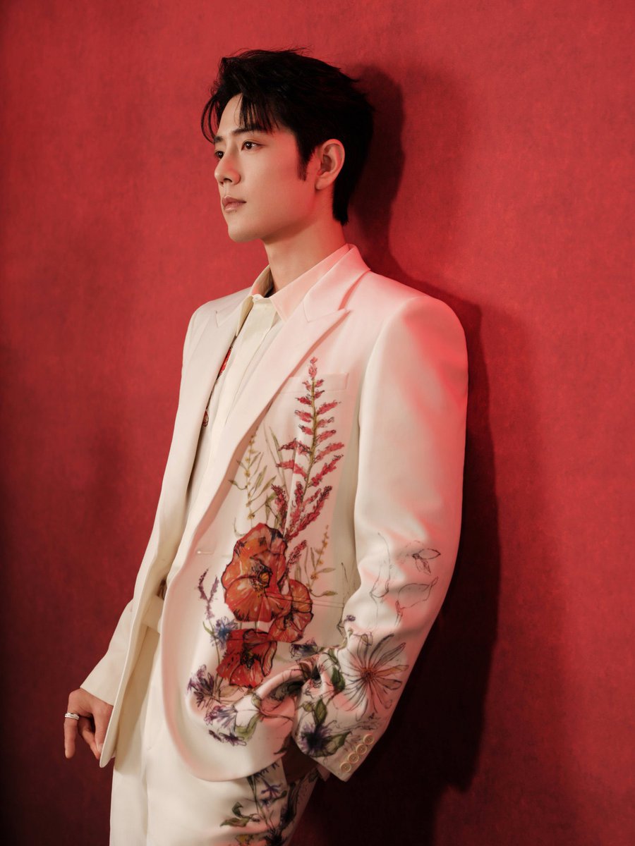 yibo67811819's tweet photo. หัวใจรักมันร้องว่าหล่อเหลือหลายเจ้านายเจ้าขา

MAGICAL XIAO ZHAN ON BRTV
#XiaoZhanYearAfterYear
#BRTVFestivalStarXiaoZhan https://t.co/YrScKnPLvR