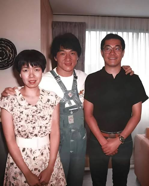 Jackie Chan pictured with Akira Toriyama and his wife Yoshimi Katō in the 1980s