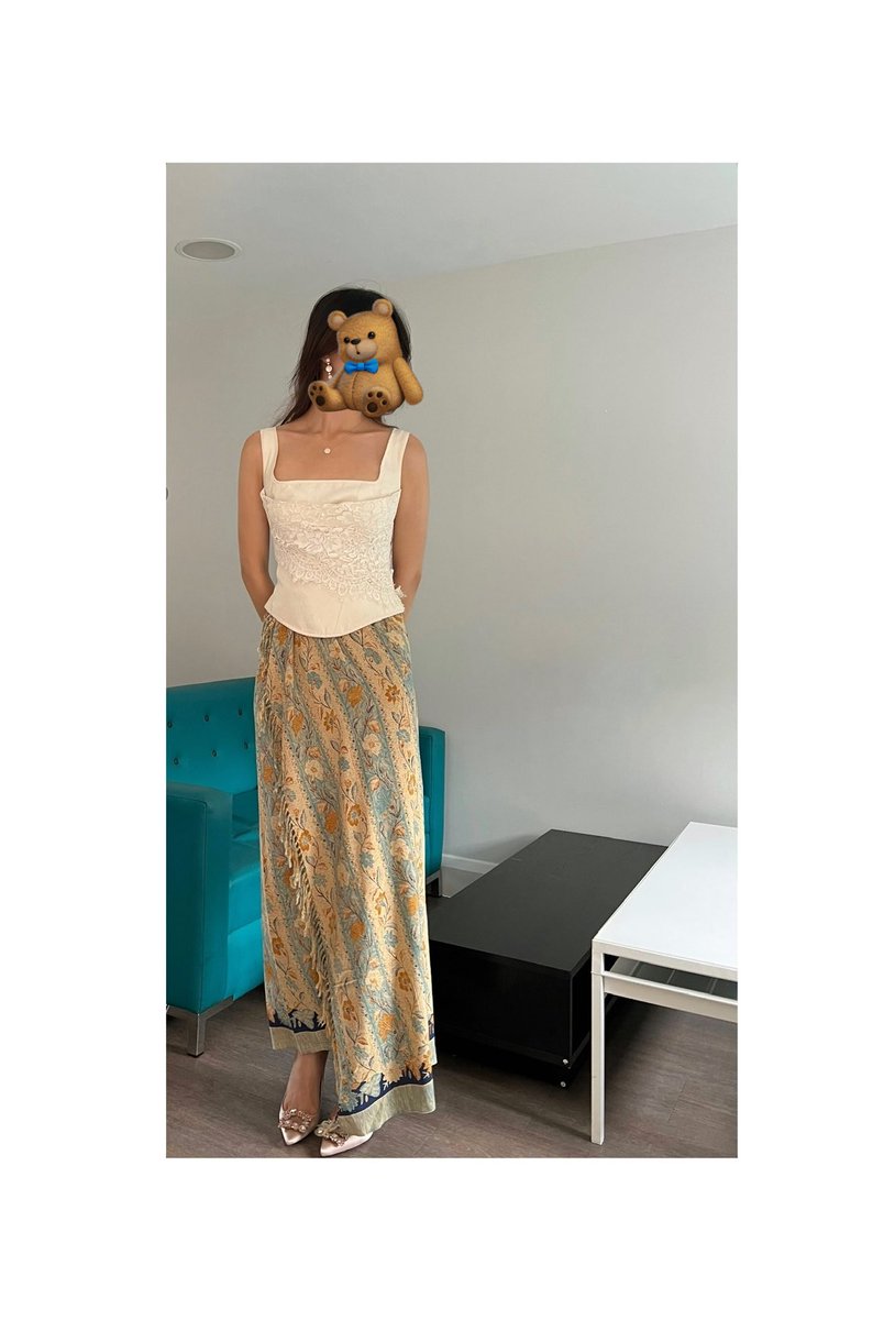 hi altr!
Lagi cari temen sesama fashion people yang suka eksperimen bahan non konvensional, zero waste, atau suka mix and match ootd. Kalau kamu orangnya, reply ya. 
Mari saling follow &amp; bikin circle fashion lokal makin rame &amp; supportif 🖤
open mutual, no spam ya sayang 😘