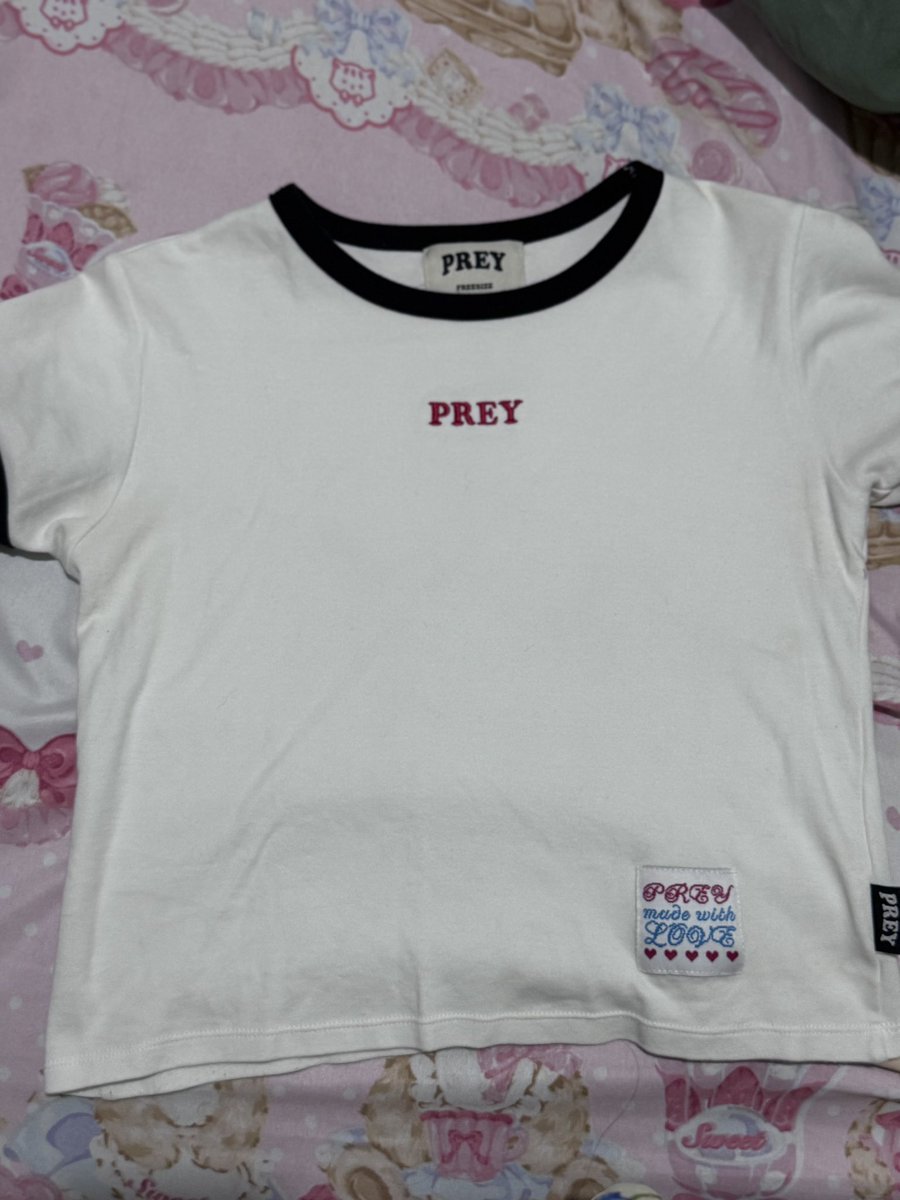 ส่งต่อprey  170ส่งฟรี
 สนใจdm ได้เลย
#prey #ส่งต่อprey #ส่งต่อเสื้อผ้า #ส่งต่อเสื้อผ้ามือสอง #เสื้อผ้ามือสอง #โล๊ะตู้ #โล๊ะตู้เสื้อผ้า #ส่งต่อเสื้อ