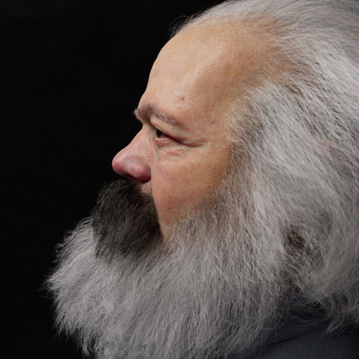 vahid ahmadi tweet media