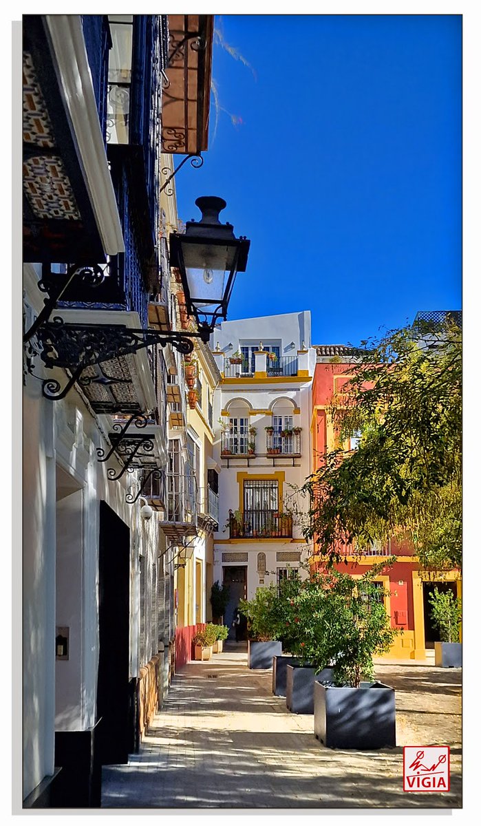 Un rincón de la plaza de Refinadores.