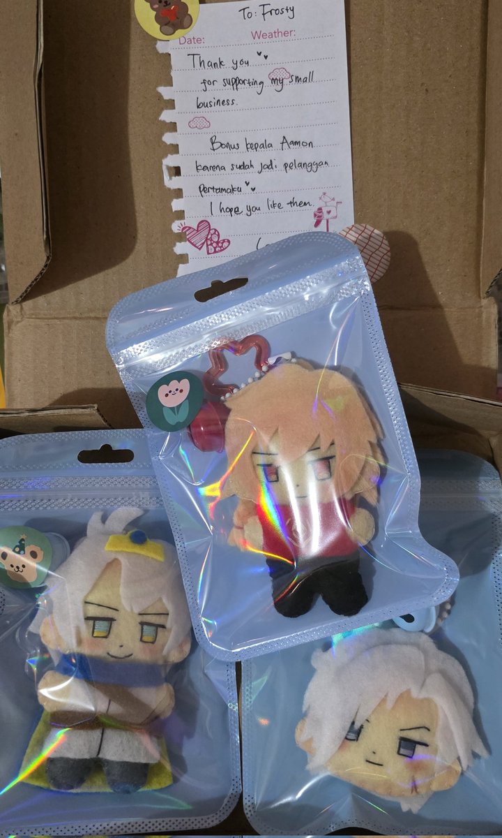 IF IT ISNT THE CUTEST THING EVER!!!! 
SO CUTE AAAAA THAT SMOL AAMON KEYCHAIN I LOVE IT SM AAAAAA
<a href="/elianor711/">Ash || Mydei Mywifey</a>