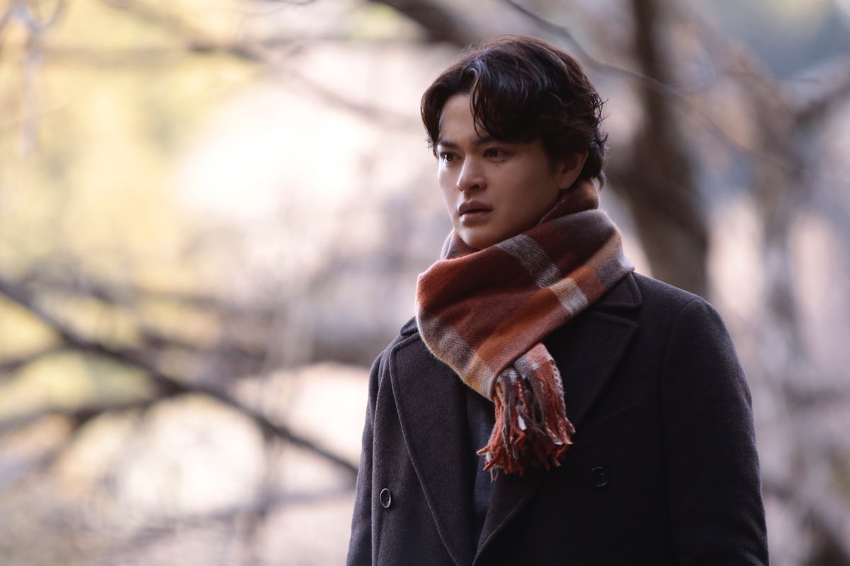 ／
#ドラマ再会 配信総再生回数
１９０３万回突破🏆
＼

「あの時、僕は見てたんだ。
淳一が拳銃で人を撃ったこと」

直人の《衝撃告白》から１週間──
淳一、万事休す!?
刑事・南良が同級生４人と《あの森》へ…

今夜9時 第６話
《新たな罪》が暴かれる!!
 
🔗tver.jp/series/srv5utj…

#竹内涼真