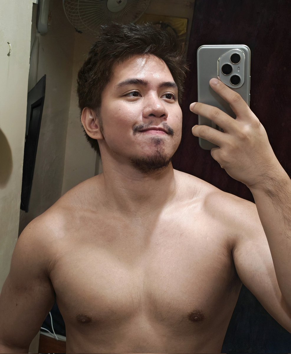 Renren ᱬ tweet media