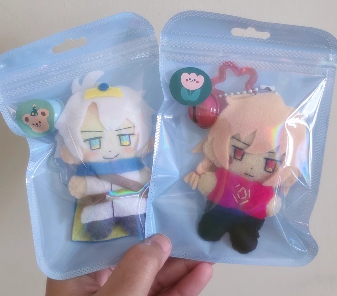 The most adorable #Phaidei plushie i've bought this year 😭🙏
<a href="/elianor711/">Ash || Mydei Mywifey</a> thanks for selling this its too cute