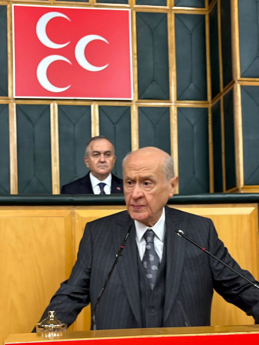 ABD ile İran arasındaki müzakerelerin kesilmeden ilerleyip makul bir uzlaşma masasında görüş ve fikir birliğinin tecelli etmesi samimi dileğimizdir.

Kuzeyimiz çalkalanırken güneyimizin de savaş ortamına sürüklenmesi; bölgesel dengelerle birlikte küresel dengeleri de sarsacak