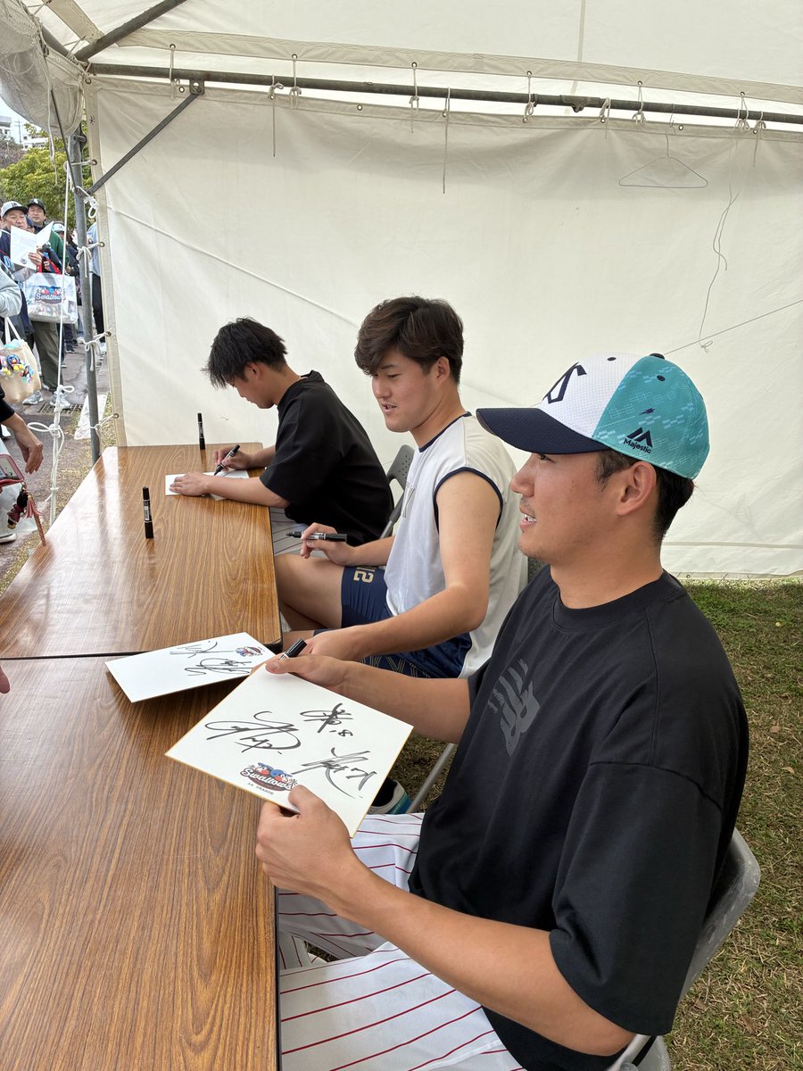 本日のサイン会は #奥川恭伸 選手 #沼田翔平 選手 #廣澤優 選手でした