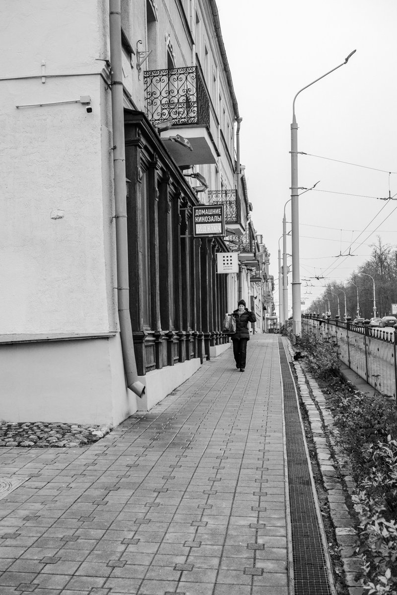 Minsk,Belarus
11/2025
#streetphotography 
#blackandwhitephotography 
#cityscape 
#fujifilm_xseries