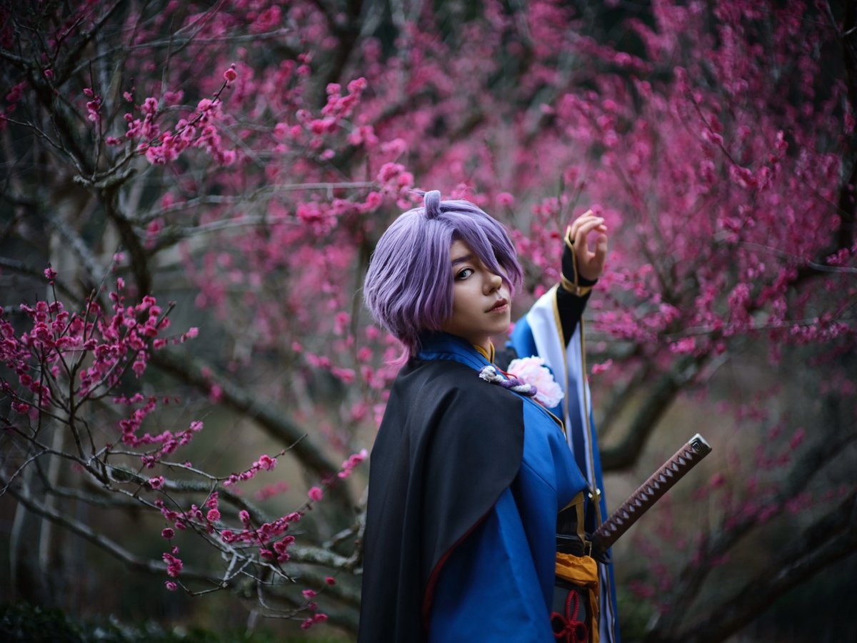 #梅見併せ
#萩往還梅林園まつり

⚠️コスプレcosplay
No.89

紅色の春告草に　つつまれて
異彩を放つ　彼の形貌

📸<a href="/yuayua2144/">ゆうあ🌸🦀🐚</a>