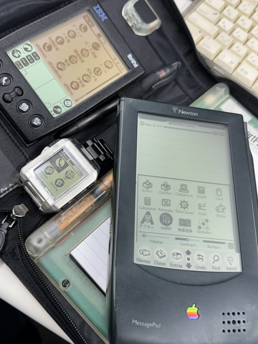 Palm &amp; Newton🙂腕につけるNewtonデバイスも出して欲しかった😆