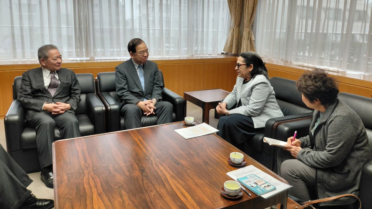 En encuentro de la Embajadora <a href="/GBGarciaRivera/">Gisela Beatriz García Rivera</a> con presidente del Partido Comunista Japonés, el líder político japonés ratificó su solidaridad con 🇨🇺Cuba frente a la agresión estadounidense.
#CubaNoEstáSola

🔗misiones.cubaminrex.cu/es/articulo/pa…