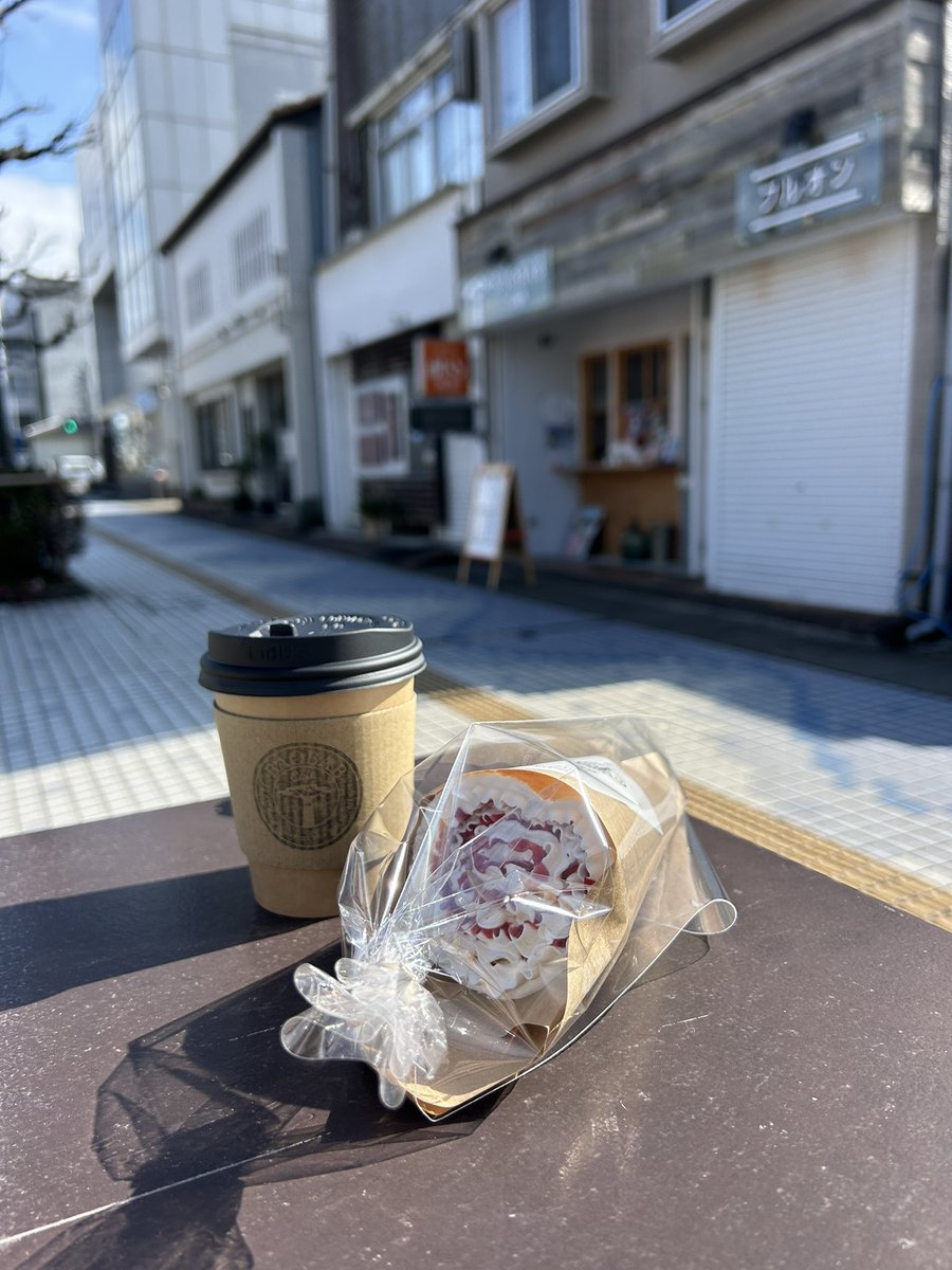 toyamano_yoshie's tweet photo. おやつは魚津駅前のクレープ「BAOBAB cafe」さんで
ここのクレープ美味しいよ!
#魚津市
#BAOBABcafe
#クレープ https://t.co/i1Om0JE1xh