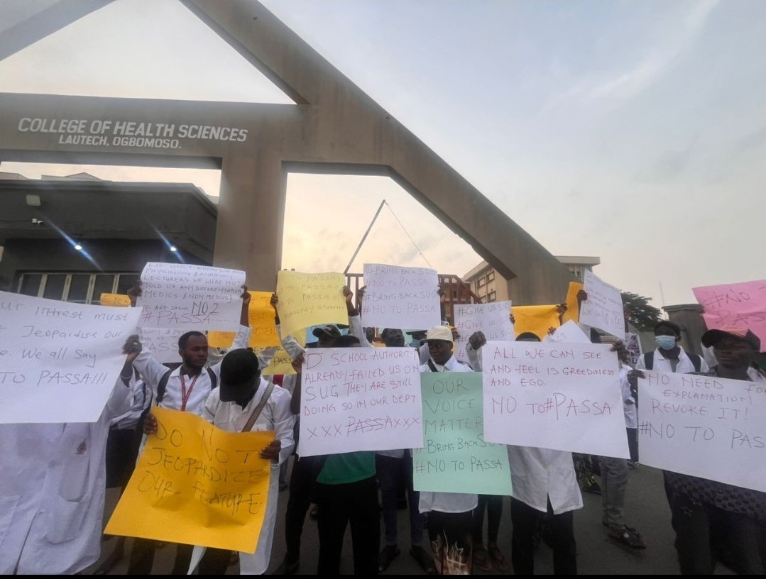 OlaGlitz_TVO's tweet photo. LAUTECH, WE SAY NO TO PASSA❌️
WE ARE PHYSIOLOGISTS AND ANATOMISTS✅️
NOT SCIENTISTS❌️
@seyimakinde
#physiologyandanatomy #StudentVoices #protest #saynotopassa #olaglitz https://t.co/cgnugoqAzG