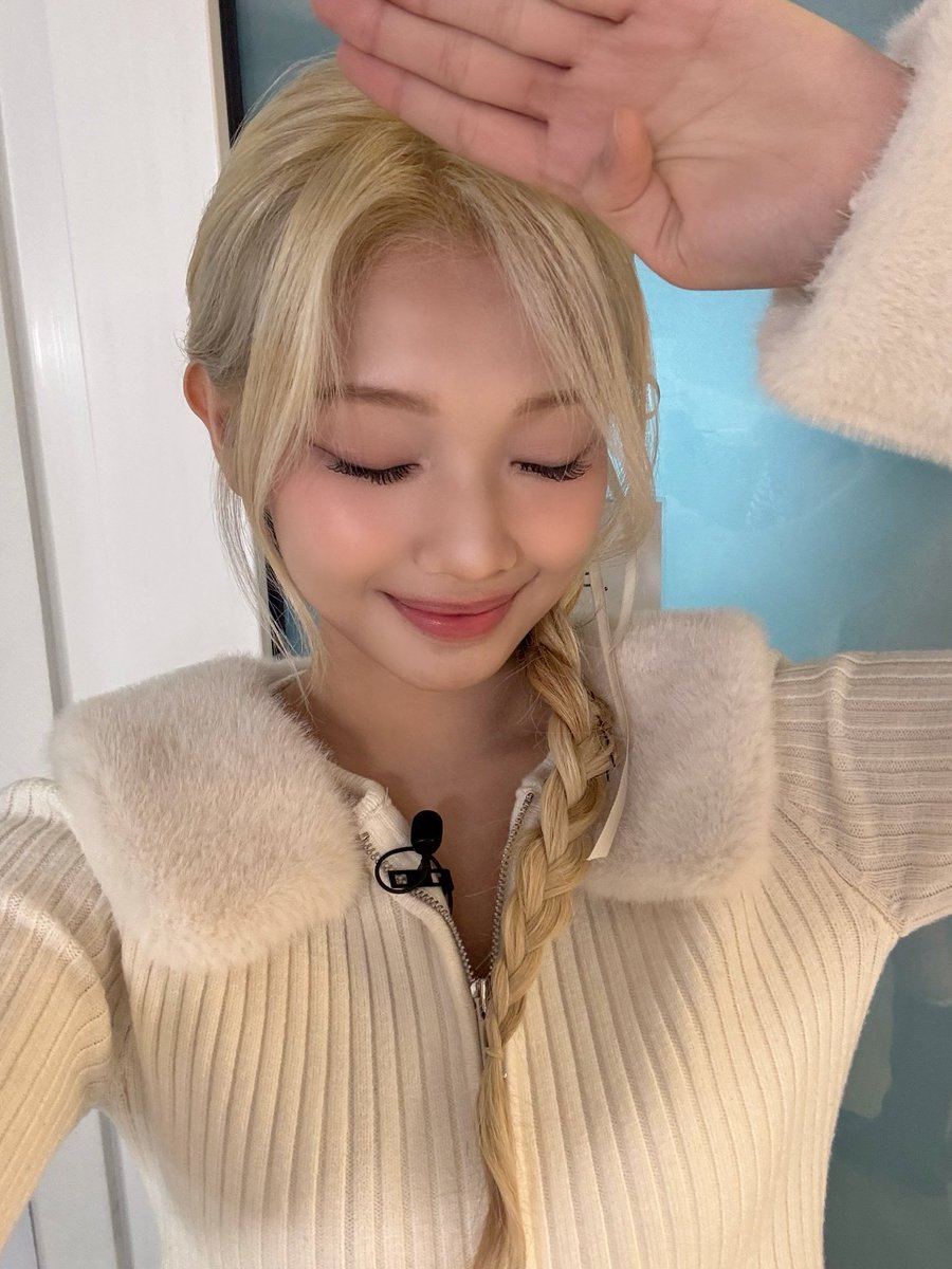 UNIS_offcl's tweet image. 𝘌𝘷𝘦𝘳𝘈𝘧𝘵𝘦𝘳∿ ෆ 새해 복 많이 받으세요🙇🙇‍♀️

#UNIS #유니스