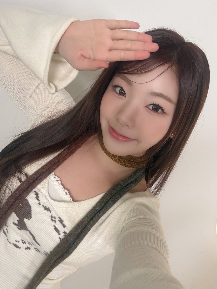 UNIS_offcl's tweet image. 𝘌𝘷𝘦𝘳𝘈𝘧𝘵𝘦𝘳∿ ෆ 새해 복 많이 받으세요🙇🙇‍♀️

#UNIS #유니스