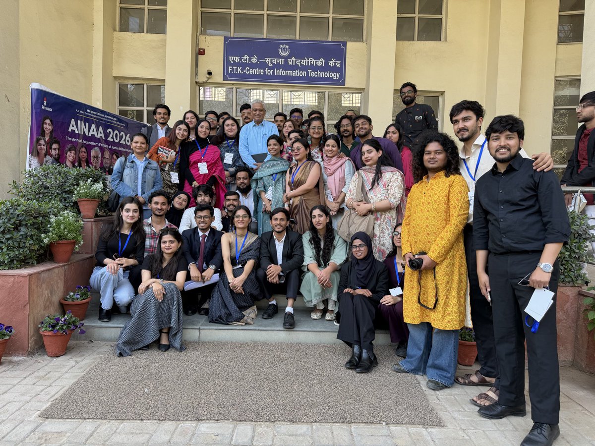 sardesairajdeep's tweet photo. Morning well spent with MCRC journalism students at Jamia. Jamia remains one of the few spaces where India’s unique diversity is well represented on the campus. The MCRC has thrown up stellar alumni: long may that continue 👍👍 https://t.co/b4jafoFLpF