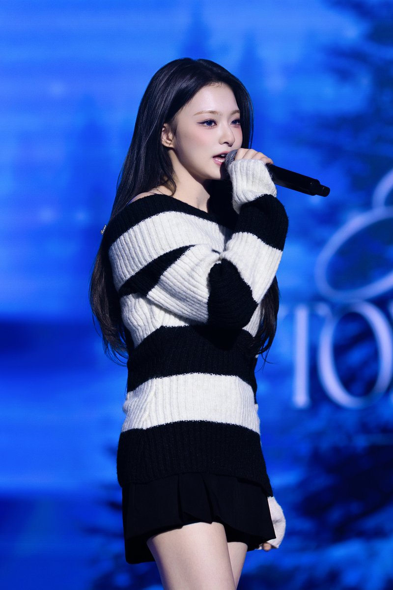 Bene_0601's tweet photo. 260130 이나경 NOW TOMORROW ENCORE HQ

#프로미스나인 #fromis_9 #이나경 #LeeNaGyung https://t.co/a0xvydVlnT