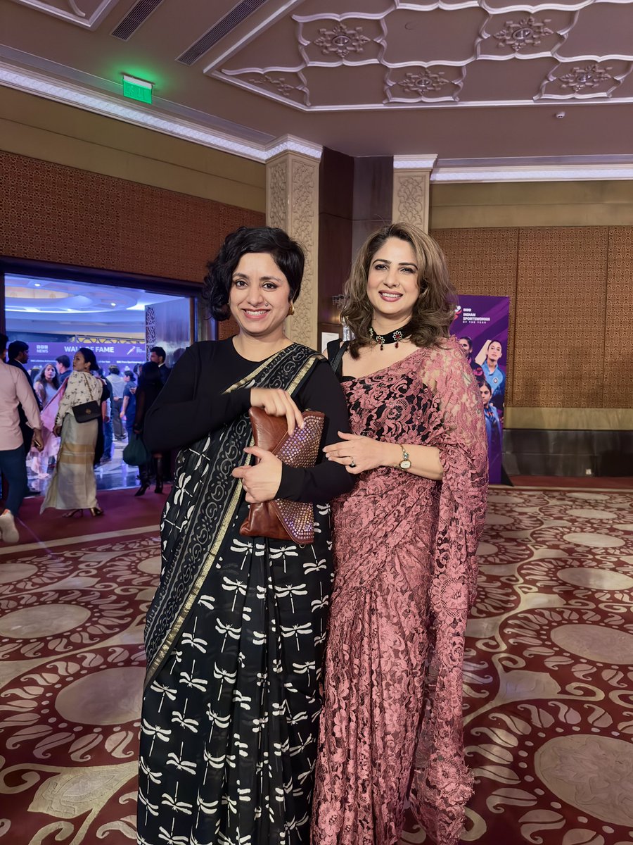 sakshijoshii's tweet photo. Brahmins are attacking me for being a โBrahminโ and for not acting like a Brahmin by abusing the SC/ST/OBC. Let that sink in.
While u were abusing me I was looking pretty and attending the most prestigious function in Delhi. Please go and sulk now ๐ BBC ISWOTY ๐๐พ https://t.co/olknvohy8B