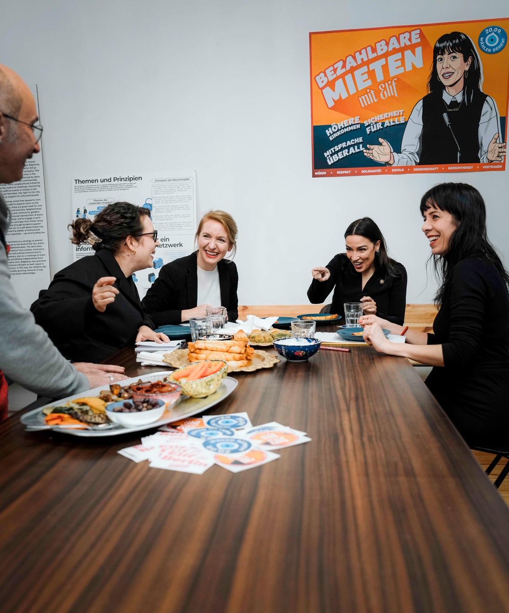 Kitchen politics in a community space in Berlin Kreuzberg with <a href="/AOC/">Alexandria Ocasio-Cortez</a> 🌹 

It‘s crucial for democratic socialists to work together on a political agenda that focusses on the working class and their needs. We build an economy that works for all - let‘s get organized!