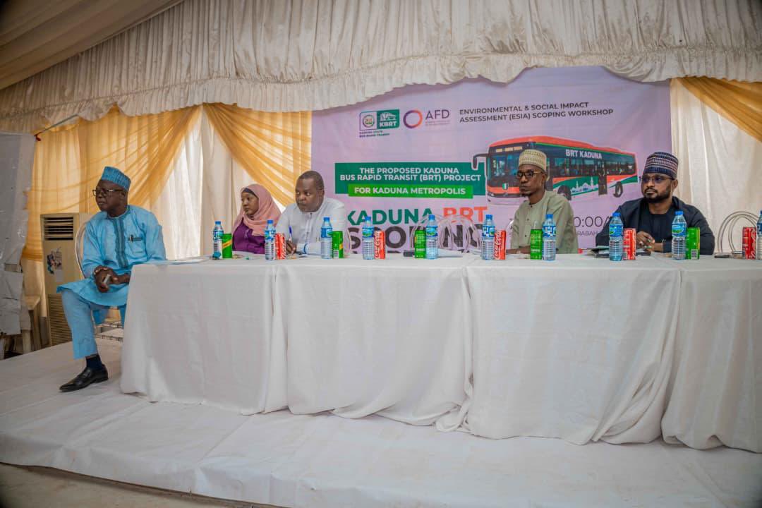 kadunabrt's tweet photo. Stakeholders convene for engagement on the Environmental &amp; Social Impact Assessment / Resettlement Action Plan (ESIA/RAP) for the Kaduna BRT Project to advance sustainable, inclusive, and efficient urban transport for all. 🚍

#KadunaBRT #SustainableTransport #UrbanDevelopment https://t.co/fXQgc5jazy