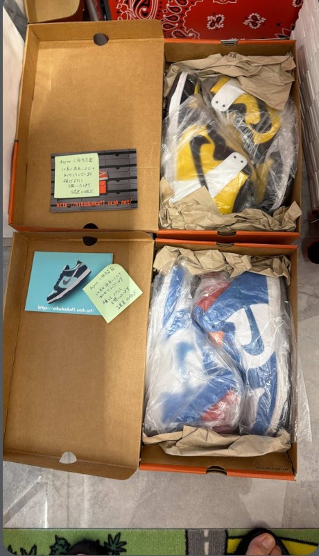 nikedunkaf1's tweet photo. 香港のコレクターさんにご注文いただいた商品が、無事到着し画像を送っていただきました。

ネット販売を始めて約20年。お客様の顔が見えない分、このようはメールをいただくと嬉しい限りです。

インスタやってます。

#ナイキ　#エアフォース　#ダンク
#古着屋OVER25 #nikedunkaf1オンラインショップ https://t.co/jKjsPYVH56