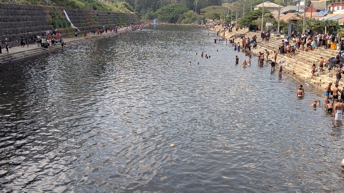 surnell's tweet photo. #Sabarimala Holy River #Pamba at Her serene best. A rare sight (possible only during monthly puja opening). During season, we can see only Bhaktas not the steps on the river bank https://t.co/vnhSXAvgpV