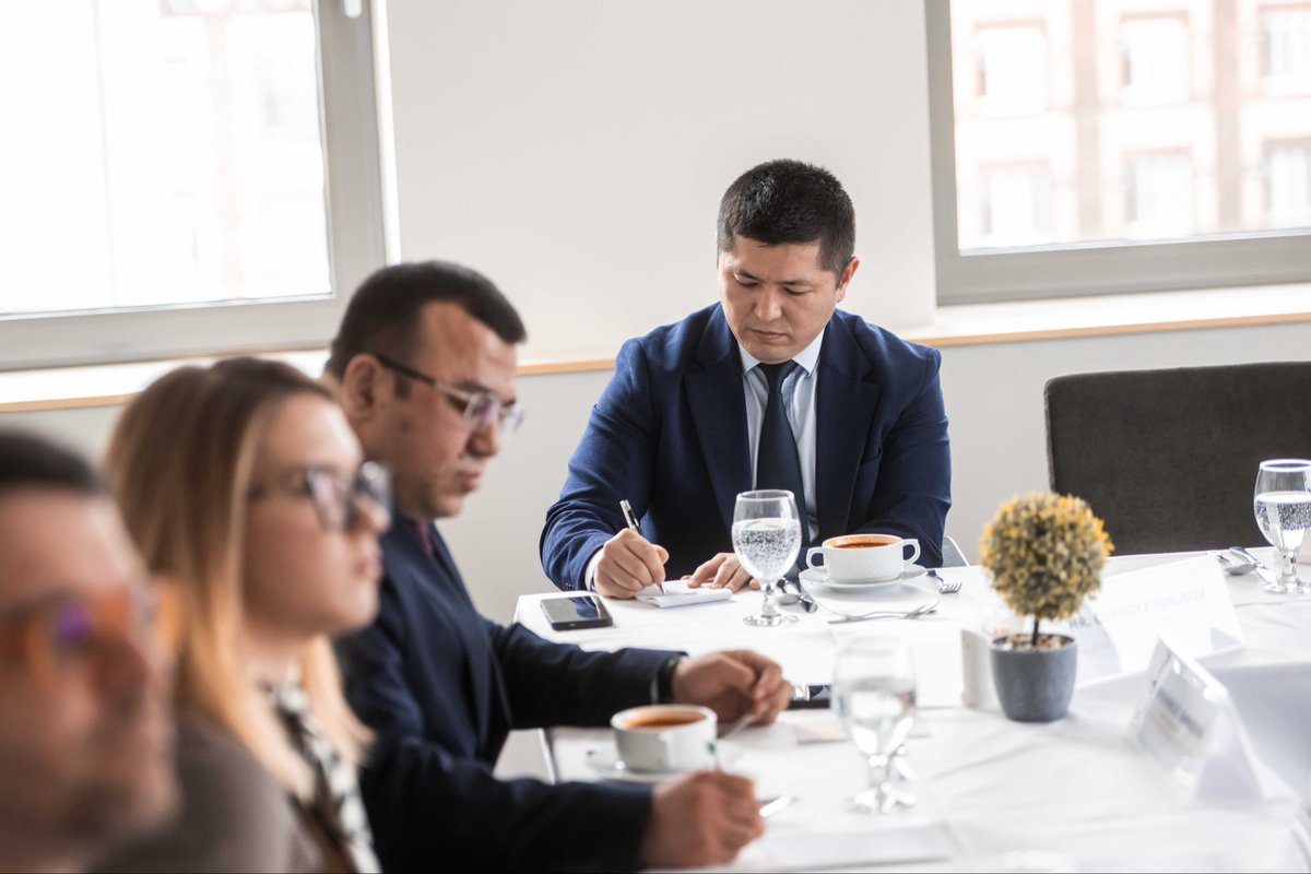 uni_nke's tweet image. Cooperation &amp;amp; connectivity: Working Lunch with Turkic Ambassadors 🌍

🎓LCTS hosted ambassadors and representatives of Turkic states and the Organization of Turkic States. 
Strengthening Central Europe - Turkic ties through academic dialogue and youth engagement. 
#LCTS  #LUPS